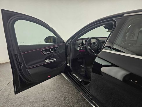 New 2026 Mercedes-Benz E 350 4MATIC Sedan image 19