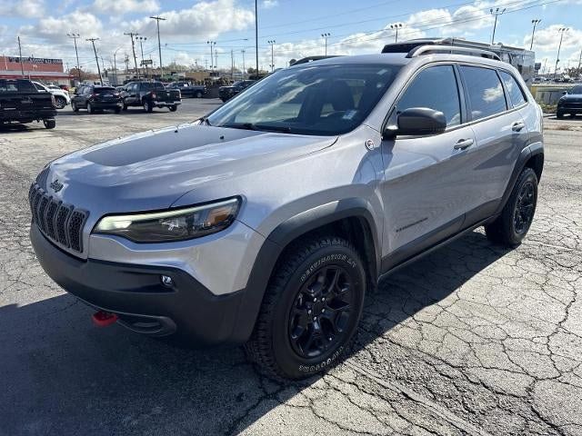 Used 2021 Jeep Cherokee Trailhawk w/ Comfort/Convenience Group AWD/4WD image 3