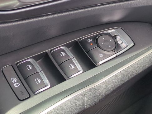 New 2026 Kia Sorento S w/ S Panoramic Sunroof Package FWD image 19