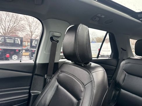 Used 2023 Ford Explorer XLT w/ Equipment Group 202A image 37