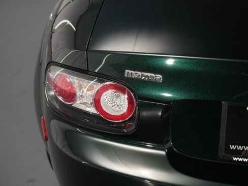 Used 2007 MAZDA MX-5 Miata Sport RWD image 17