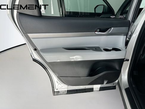 Certified 2025 Hyundai Palisade SEL FWD image 30