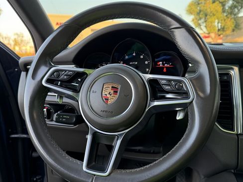 Used 2018 Porsche Macan GTS AWD/4WD image 31
