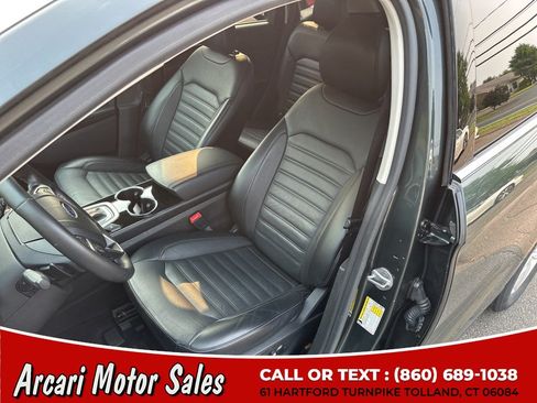 Used 2015 Ford Edge SEL w/ Equipment Group 201A AWD/4WD image 16