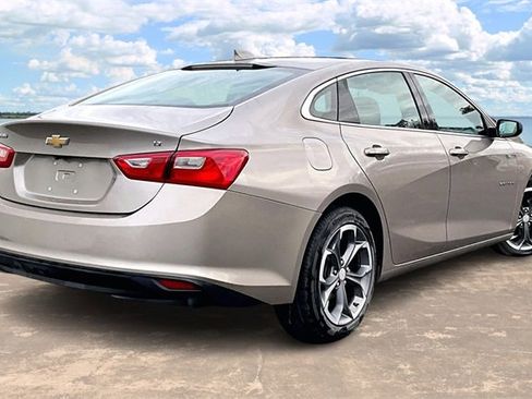 Used 2023 Chevrolet Malibu LT image 6