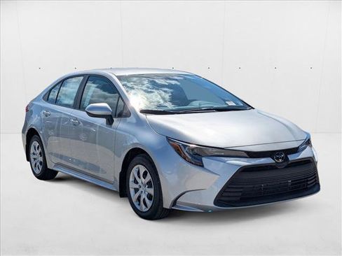 New 2025 Toyota Corolla LE image 6