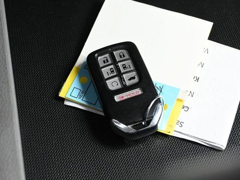 Used 2018 Honda Odyssey EX-L image 16