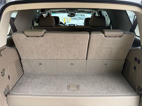 Used 2017 GMC Yukon SLT w/ Open Road Package image 9