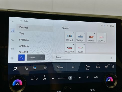 Used 2023 Lexus RX 350 Premium w/ Accessory Package AWD/4WD image 21