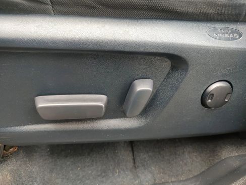 Used 2018 Toyota Tundra SR5 w/ SR5 Upgrade Package image 13