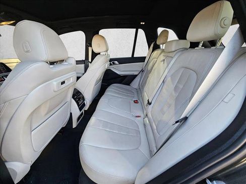 Used 2022 BMW X5 sDrive40i w/ M Sport Package image 20