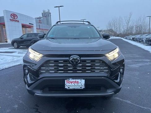 Used 2023 Toyota RAV4 Limited image 4