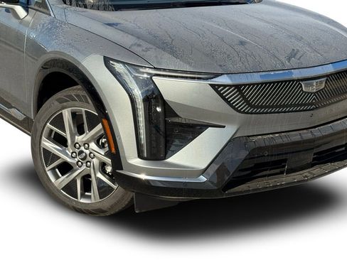 New 2026 Cadillac Optiq Luxury 2 image 6