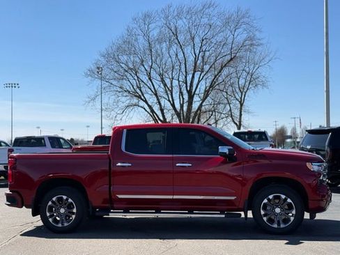 Used 2023 Chevrolet Silverado 1500 High Country w/ Z71 Off-Road Package AWD/4WD image 37
