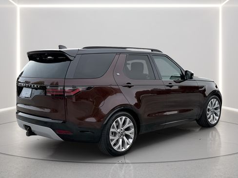 Certified 2026 Land Rover Discovery Limited Edition AWD/4WD image 5