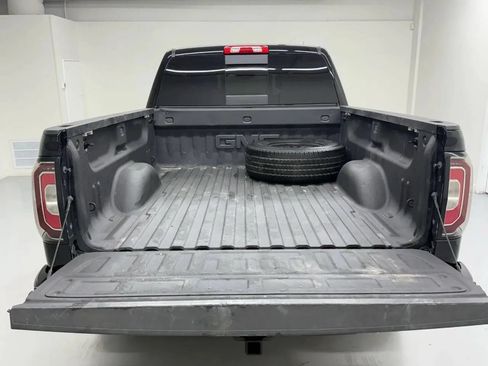 Used 2018 GMC Sierra 1500 SLT w/ All Terrain Package AWD/4WD image 46