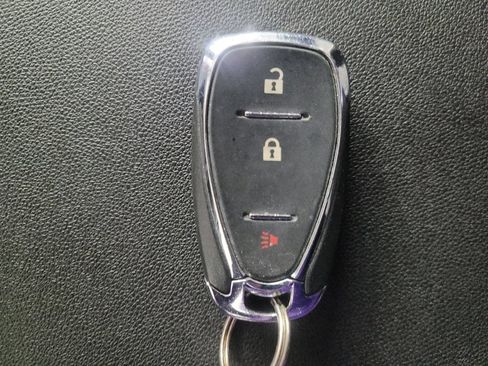 Used 2020 Chevrolet Equinox LS AWD/4WD image 32