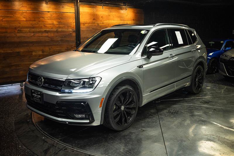 Used 2021 Volkswagen Tiguan SE R-Line FWD image 2