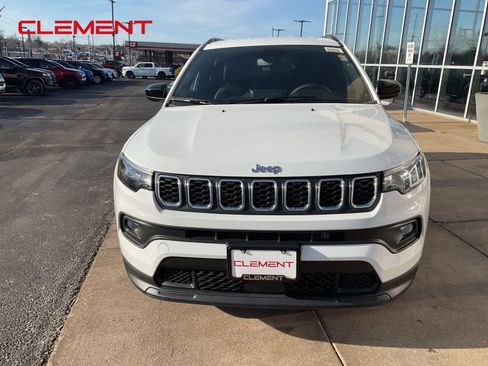 New 2026 Jeep Compass Latitude image 3