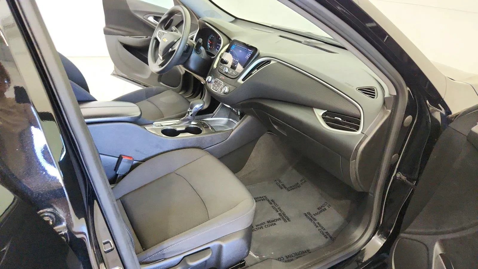 Used 2024 Chevrolet Malibu LT FWD image 29