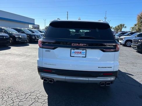 Certified 2025 GMC Acadia Elevation image 5