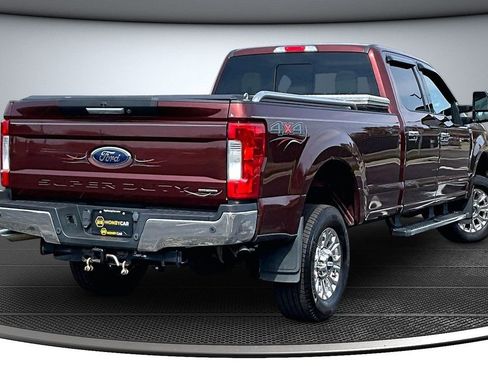 Used 2017 Ford F250 Lariat w/ Chrome Package image 6