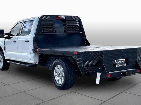 Used 2023 Ford F250 XLT AWD/4WD image 11