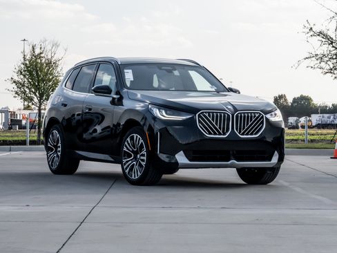 New 2026 BMW X3 xDrive30 w/ Premium Package image 2