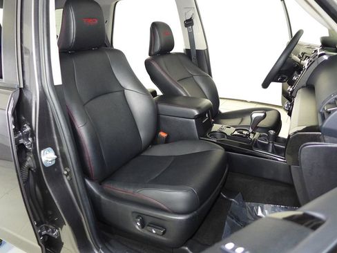 Used 2020 Toyota 4Runner TRD Pro AWD/4WD image 19