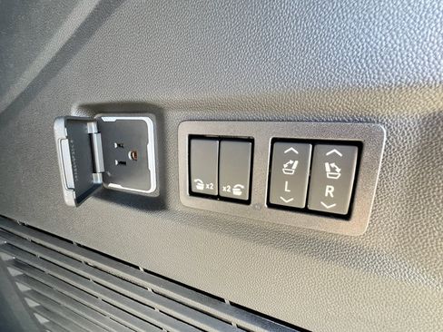 New 2026 Chevrolet Tahoe Premier image 30