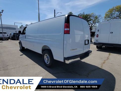 New 2026 Chevrolet Express 2500 Extended w/ Driver Convenience Package RWD image 7