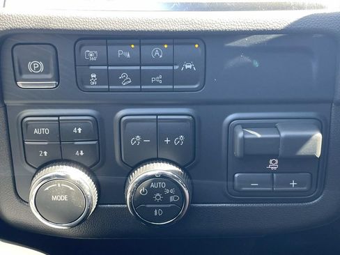 New 2026 Chevrolet Tahoe LT w/ Comfort Package AWD/4WD image 32