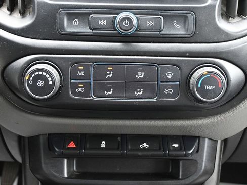 Used 2019 Chevrolet Colorado W/T w/ WT Convenience Package AWD/4WD image 19
