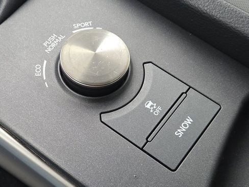 Used 2016 Lexus IS 300 AWD w/ Premium Package image 15