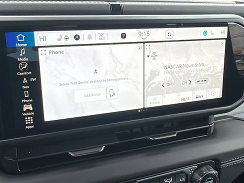 Used 2025 Jeep Wrangler Unlimited Sahara image 21