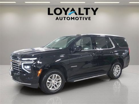 Used 2025 Chevrolet Tahoe LT image 1