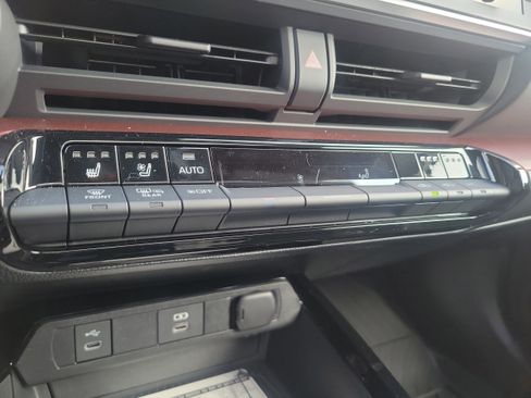 New 2026 Toyota Prius XSE Premium image 30