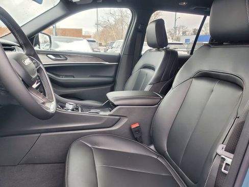 New 2026 Jeep Grand Cherokee Limited AWD/4WD image 10