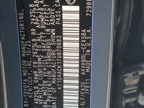 Used 2026 Toyota Camry SE FWD image 23