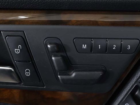 Used 2014 Mercedes-Benz GLK 350 4MATIC image 38