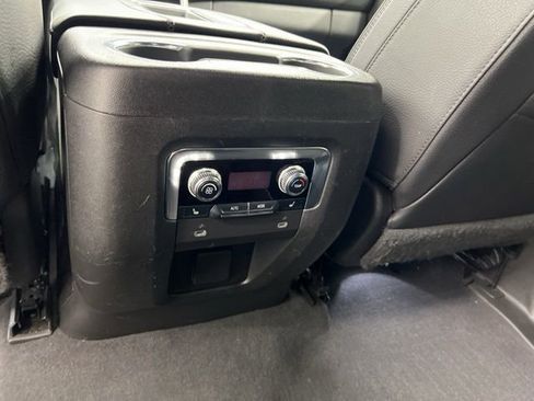 Used 2023 GMC Yukon Denali AWD/4WD image 14