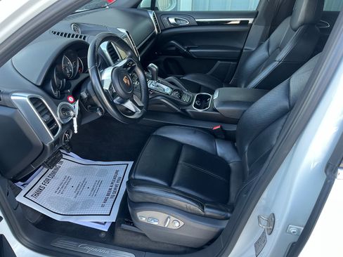 Used 2015 Porsche Cayenne Diesel image 12