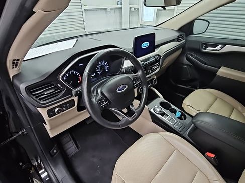 Used 2020 Ford Escape SEL image 11