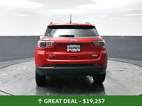 Used 2024 Jeep Compass Latitude image 13