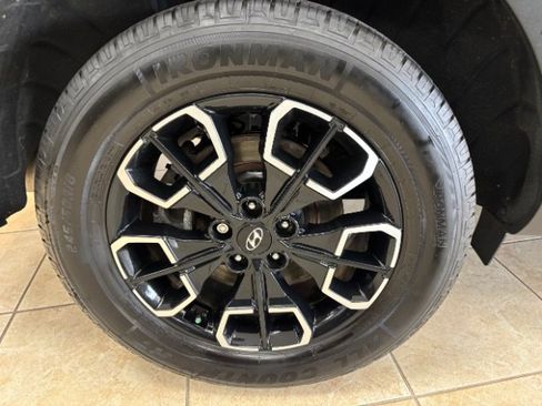 Used 2022 Hyundai Santa Cruz SEL FWD image 17