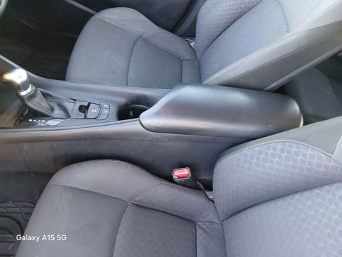 Used 2020 Toyota C-HR LE image 7