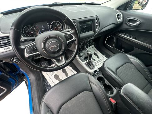 Used 2019 Jeep Compass Latitude w/ Popular Equipment Group AWD/4WD image 30