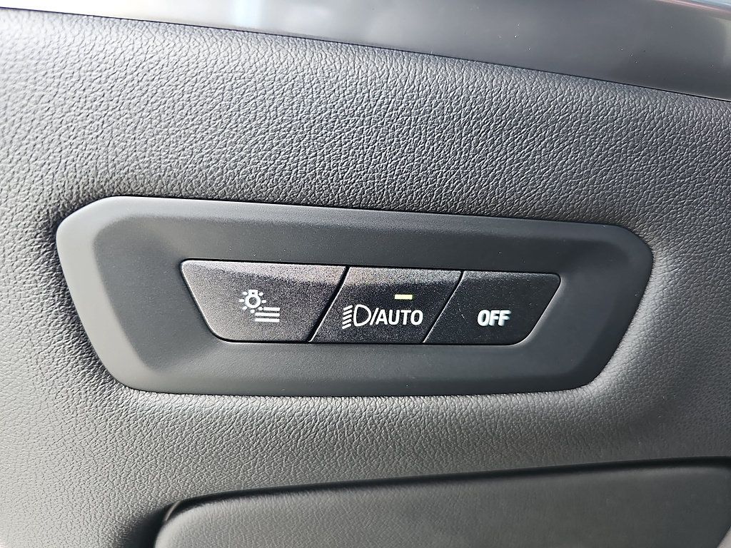 New 2026 BMW X6 xDrive40i AWD/4WD image 26
