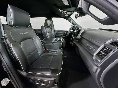 Used 2025 RAM 1500 Laramie image 30