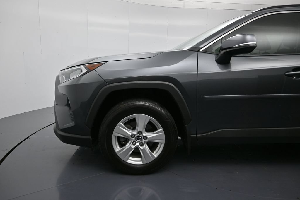 Used 2020 Toyota RAV4 XLE FWD image 9